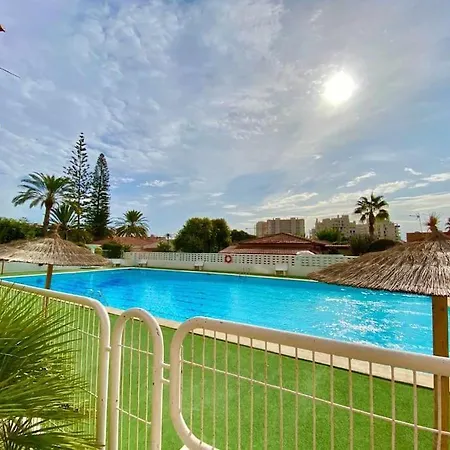 Apto Reformado 2-4 Pax, Wifi, Piscina Y Parking Junto A La Playa Apartamento