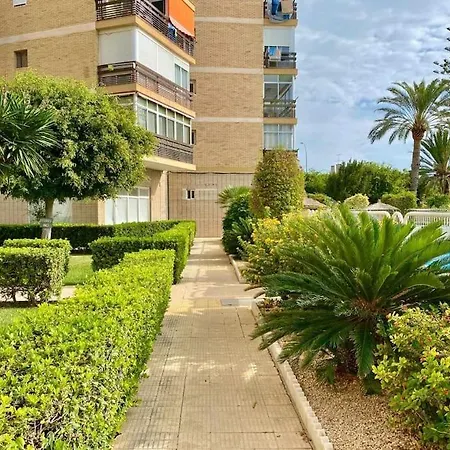 Apto Reformado 2-4 Pax, Wifi, Piscina Y Parking Junto A La Playa