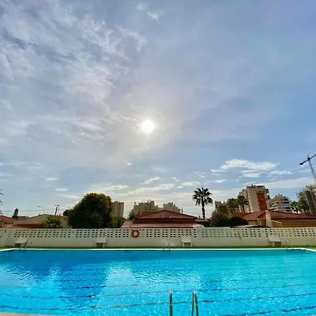 Apartment Apto Reformado 2-4 Pax, Wifi, Piscina Y Parking Junto A La Playa *
