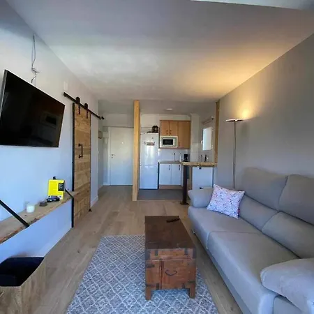 Apto Reformado 2-4 Pax, Wifi, Piscina Y Parking Junto A La Playa Alicante