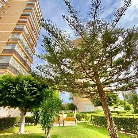 Apto Reformado 2-4 Pax, Wifi, Piscina Y Parking Junto A La Playa * Alicante